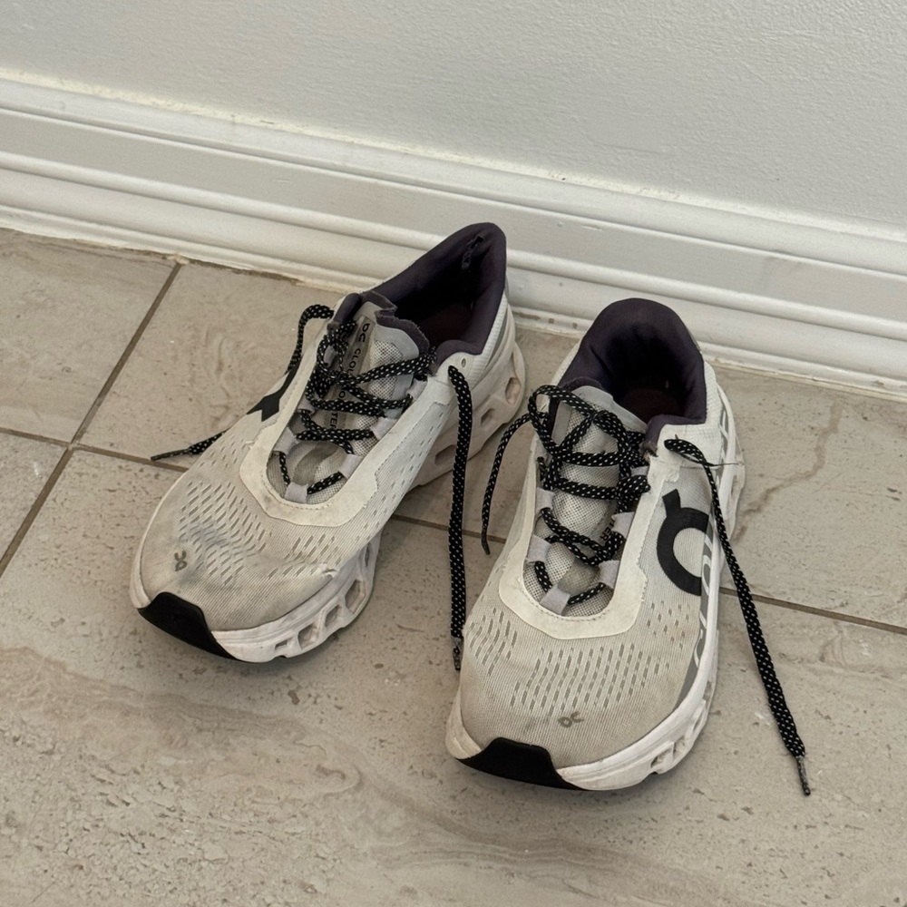 On cloud  CLOUD MONSTER women's 9 White and Black Athletic Shoes